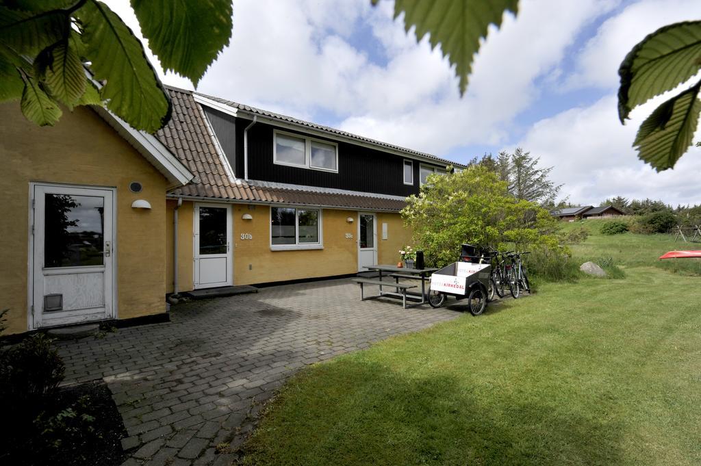 Lonstrup Strandhotel Exterior photo
